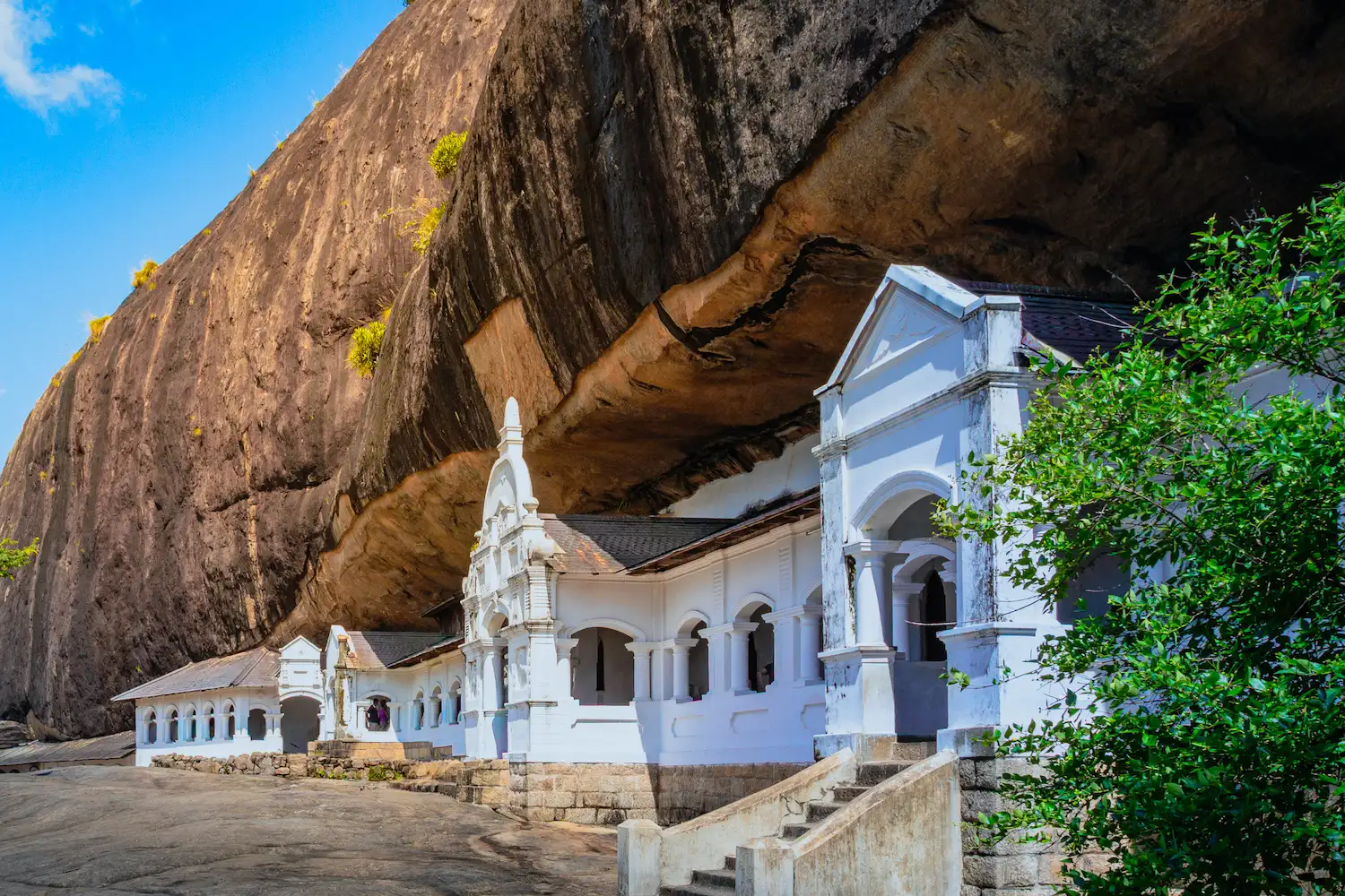 Dambulla Cave Temple Buddha statues