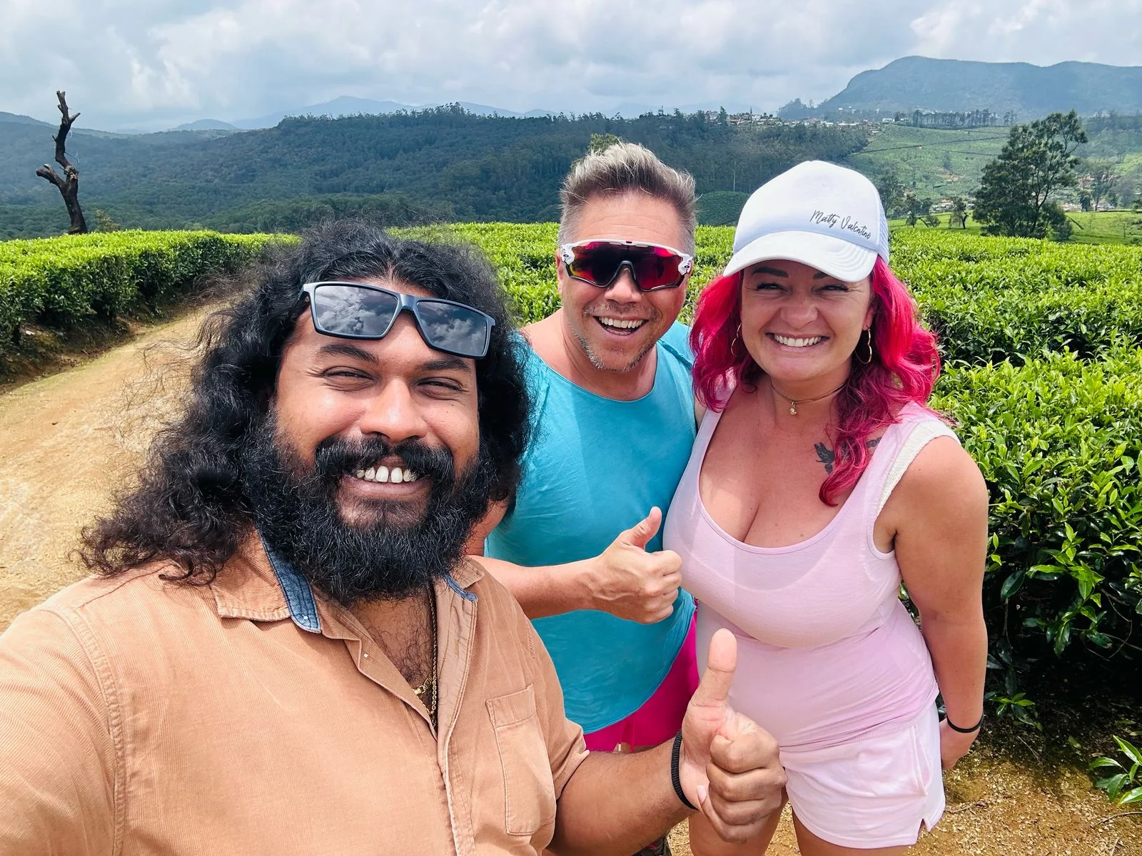 Sri Lanka Chauffeur Tourist Guide