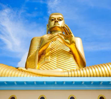 Exploring Dambulla Cave Temple