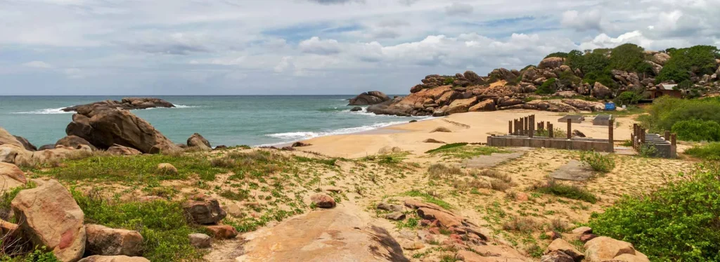 Top Things to Do in Arugam Bay – Surfing, Nightlife & Hidden Beaches 3 LS CrocodileRock Desktop 1920x700